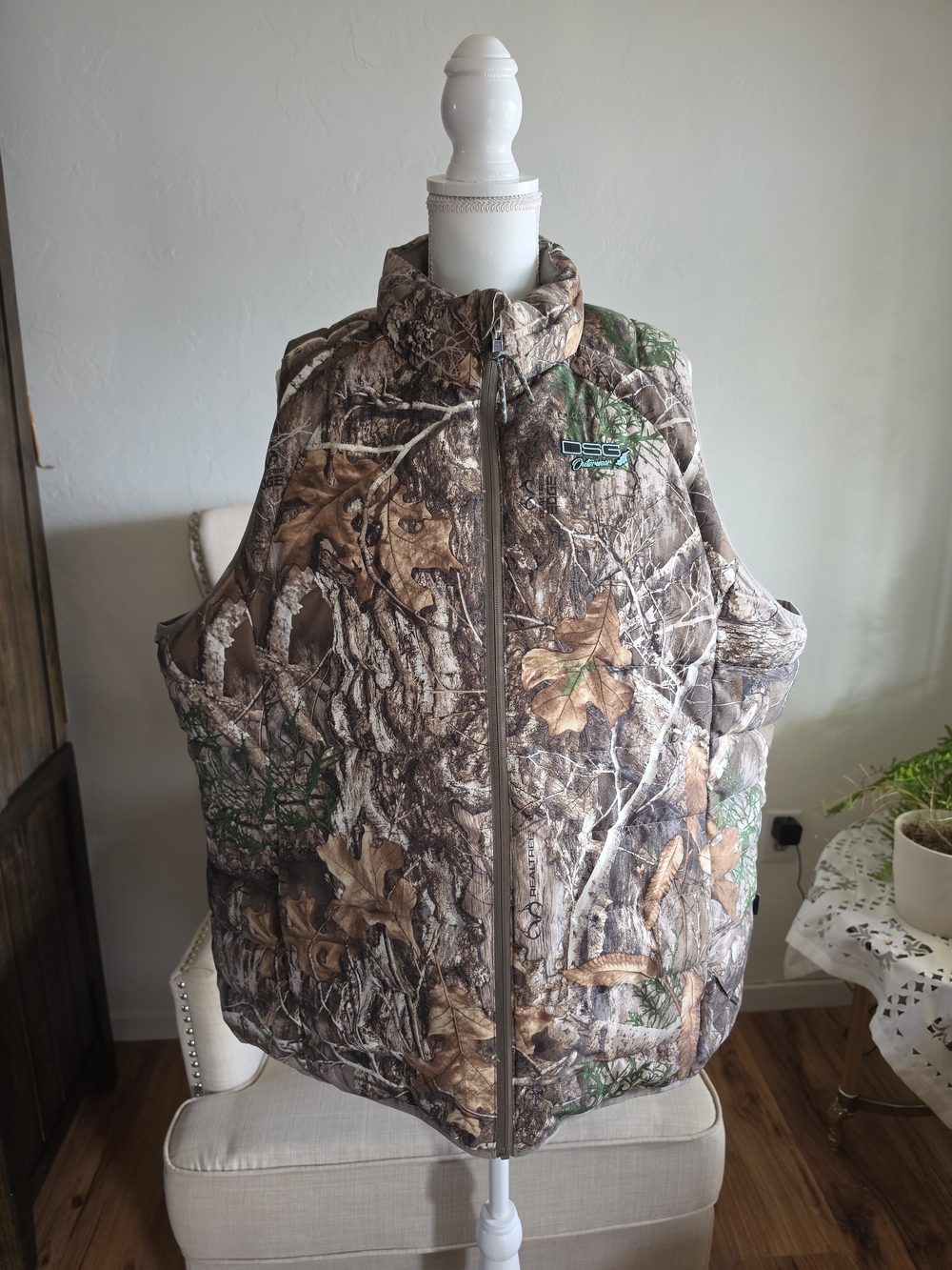 Realtree Edge DSG Outerwear Reversable Camo Puffer Vest